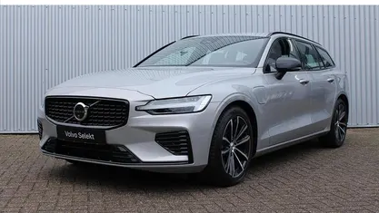 Occasion Volvo V60 Plus 350 PK (257 kW) 2025 Grijs Stationwagen
