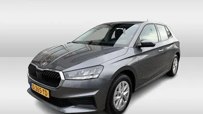 Grijs Occasion 2023 Skoda Fabia Ambition Hatchback | € 16.950 (Eerlijke prijs)