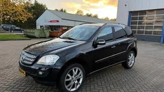 Zwart Gebruikt 2006 Mercedes 320 SUV | € 4.950 (Eerlijke prijs)