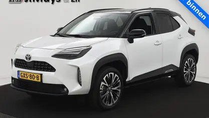 Gebruikt 2024 Toyota Yaris Cross Executive SUV | € 29.885 (Eerlijke prijs)