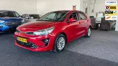 Rood Gebruikt 2022 Kia Rio Hatchback | € 15.900 (Eerlijke prijs)