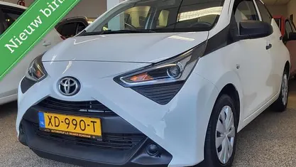 Wit Gebruikt 2019 Toyota Aygo Hatchback | € 9.950 (Goede deal)
