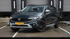 Groen, metallic lak Gebruikt 2023 Fiat Tipo Cross Stationwagen | € 25.995 (Eerlijke prijs)