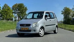 Grijs Gebruikt 2002 Opel Agila Elegance Hatchback | € 1.299 (Eerlijke prijs)
