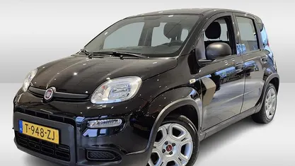 Occasion Fiat Panda Cross Cross 70 PK (51 kW) 2023 Zwart Hatchback