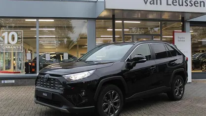 Gebruikt 2023 Toyota RAV4 Hybrid Style SUV | € 37.400 (Super prijs)