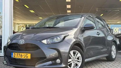 Occasion Toyota Yaris Hybrid Active 116 PK (85 kW) 2024 Grijs Hatchback