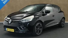 Zwart Gebruikt 2017 Renault Clio IV Intens Hatchback | € 7.950 (Goede deal)