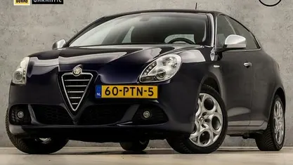 Occasion 2011 Alfa Romeo Giulietta Distinctive Hatchback | € 7.445 (Eerlijke prijs)