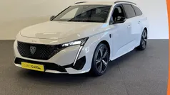 Wit, metallic lak Gebruikt 2024 Peugeot 308 GT Stationwagen | € 27.890 (Super prijs)