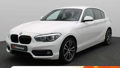 Wit Occasion 2019 BMW 118 Executive Hatchback | € 19.900 (Goede deal)