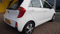 Wit Gebruikt 2016 Kia Picanto Hatchback | € 7.950 (Eerlijke prijs)
