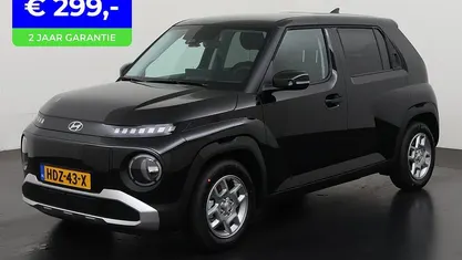 Zwart Occasion 2025 Hyundai Inster Hatchback | € 24.740 (Eerlijke prijs)