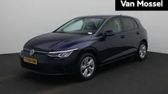 Gebruikt 2023 VW Golf VIII Life Hatchback | € 21.900 (Goede deal)