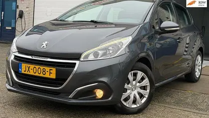 Occasion 2016 Peugeot 208 Hatchback | € 5.750 (Eerlijke prijs)