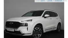 Wit (metallic) Gebruikt 2023 Hyundai Santa Fe Premium SUV | € 44.900 (Eerlijke prijs)