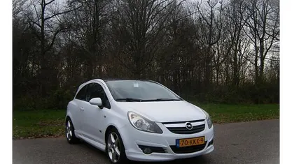 Wit Gebruikt 2010 Opel Corsa OPC Hatchback | € 3.450 (Eerlijke prijs)