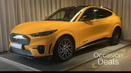 Oranje Occasion 2021 Ford Mustang Mach-E GT SUV | € 35.945 (Eerlijke prijs)