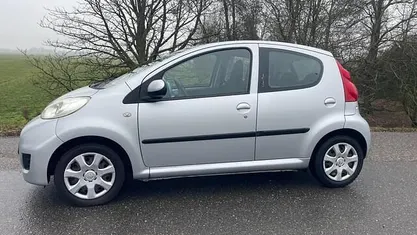 Occasion Peugeot 107 Urban Move 68 PK (50 kW) 2010 Hatchback