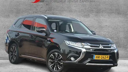 Occasion Mitsubishi Outlander Instyle 135 PK (99 kW) 2015 Zwart SUV