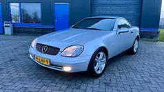 Grijs Gebruikt 1999 Mercedes SLK200 Cabriolet | € 3.349 (Eerlijke prijs)