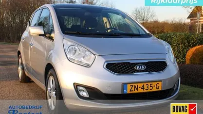Grijs Occasion 2012 Kia Venga Hatchback | € 6.900 (Eerlijke prijs)
