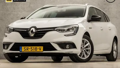 Wit Gebruikt 2018 Renault Mégane GrandTour LIMITED Stationwagen | € 10.445 (Eerlijke prijs)