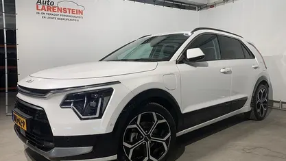 Occasion Kia Niro Launch Edition 182 PK (133 kW) 2022 Wit SUV