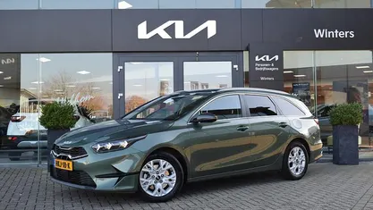 Occasion 2025 Kia Ceed Hatchback | € 29.920 (Eerlijke prijs)