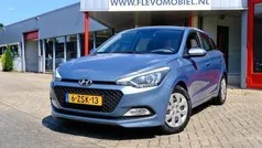 Blauw Gebruikt 2015 Hyundai i20 Hatchback | € 8.450 (Eerlijke prijs)
