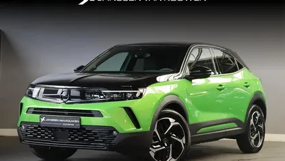 Groen Occasion 2024 Opel Mokka-e Ultimate SUV | € 25.795 (Eerlijke prijs)