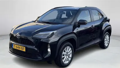 Zwart (metallic) Occasion 2023 Toyota Yaris Cross Active SUV | € 25.900 (Eerlijke prijs)