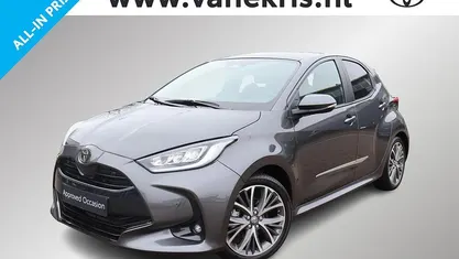 Grijs Occasion 2024 Toyota Yaris Hybrid Executive Hatchback | € 29.400 (Eerlijke prijs)