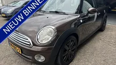 Bruin, metallic lak Gebruikt 2009 Mini Cooper Clubman Pepper Stationwagen | € 4.950 (Eerlijke prijs)