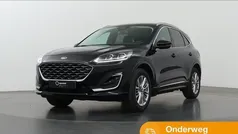 Zwart Gebruikt 2022 Ford Kuga Vignale SUV | € 30.935 (Eerlijke prijs)