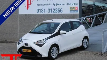 Occasion 2020 Toyota Aygo X-play Hatchback | € 9.450 (Eerlijke prijs)