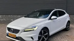 Wit Gebruikt 2017 Volvo V40 R-Design Stationwagen | € 13.250 (Eerlijke prijs)