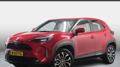 Rood Gebruikt 2022 Toyota Yaris Cross Edition SUV | € 24.950 (Eerlijke prijs)