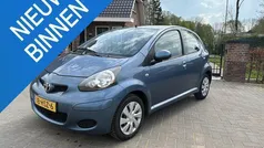 Blauw Gebruikt 2009 Toyota Aygo Comfort Hatchback | € 1.999 (Eerlijke prijs)