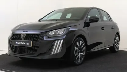 Zwart (metallic) Occasion 2024 Peugeot 208 Active Hatchback | € 17.425 (Goede deal)