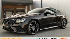 Zwart, metallic lak Gebruikt 2017 Mercedes E220 AMG Coupé | € 34.950 (Eerlijke prijs)