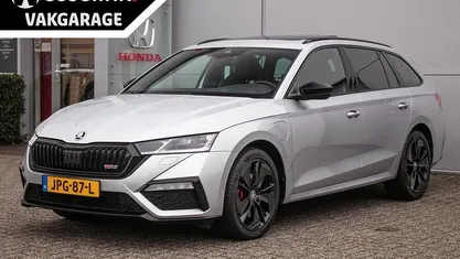 Occasion 2021 Skoda Octavia RS Stationwagen | € 30.900 (Eerlijke prijs)