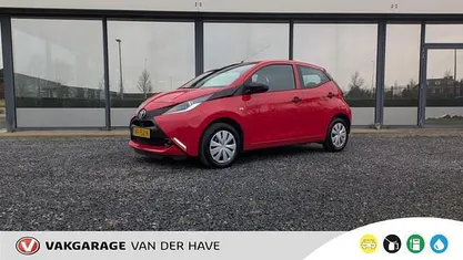 Hatchback Gebruikt 2017 Toyota Aygo Hatchback | € 8.250 (Goede deal)
