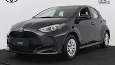 Gebruikt 2024 Toyota Yaris Hybrid Active Hatchback | € 23.950 (Eerlijke prijs)