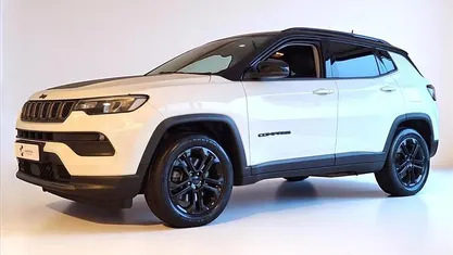 Wit Occasion 2025 Jeep Compass SUV | € 25.945 (Super prijs)