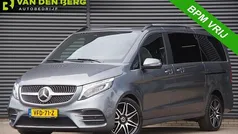 Grijs Gebruikt 2020 Mercedes V300 AMG MPV | € 48.900 (Eerlijke prijs)