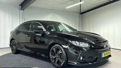 Zwart Gebruikt 2018 Honda Civic Elegance Hatchback | € 17.595 (Eerlijke prijs)