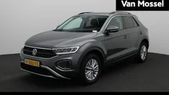 Grijs Gebruikt 2022 VW T-Roc Life SUV | € 22.900 (Eerlijke prijs)