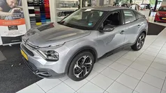 Grijs Gebruikt 2021 Citroën C4 Feel SUV | € 17.450 (Eerlijke prijs)