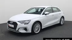 Wit Gebruikt 2021 Audi A3 Sportback Advanced Hatchback | € 25.440 (Eerlijke prijs)